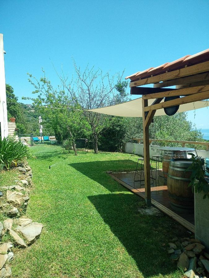 Cap Corse Uribellinu 2 Formule Petit Dejeuner Santa-Maria-di-Lota Exterior photo